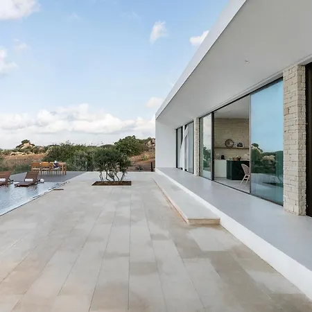 Ellas Fantastic Pool Heated Вилла *